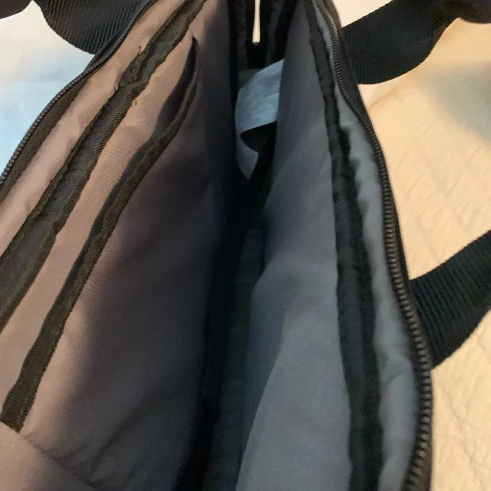 CLEARANCE !! AMAZON LAPTOP CASE BAG 17.3